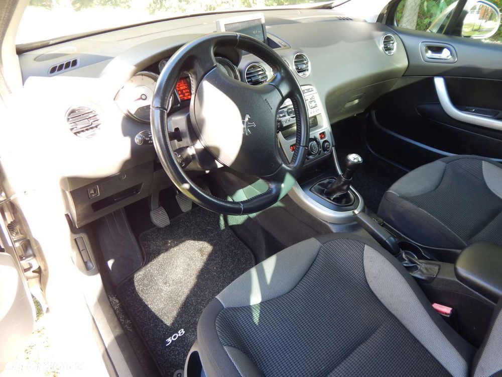 Peugeot 308 120 VTi Premium - 27