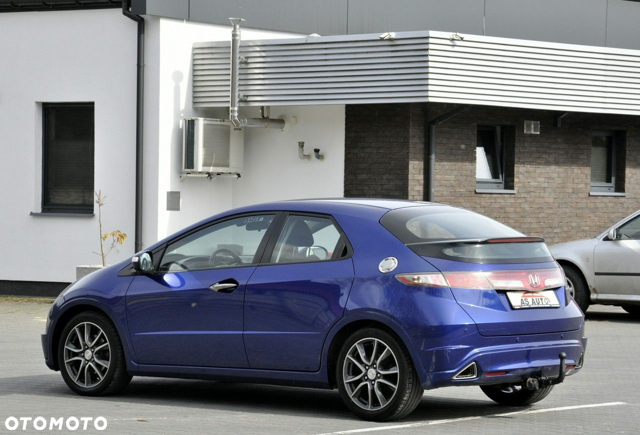 Honda Civic 1.8 Sport - 23