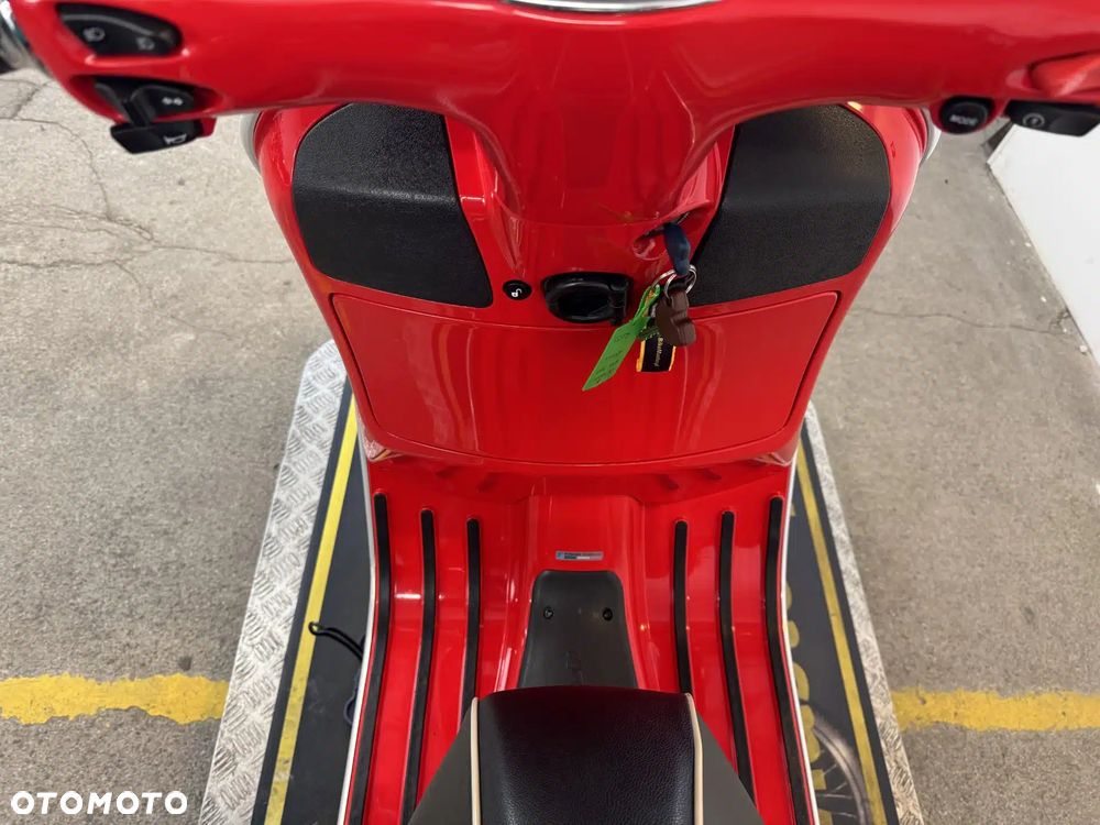 Piaggio Vespa - 27