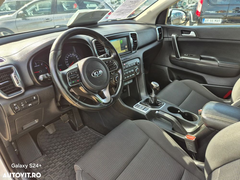 Kia Sportage 1.7 CRDI 2WD Attract - 14