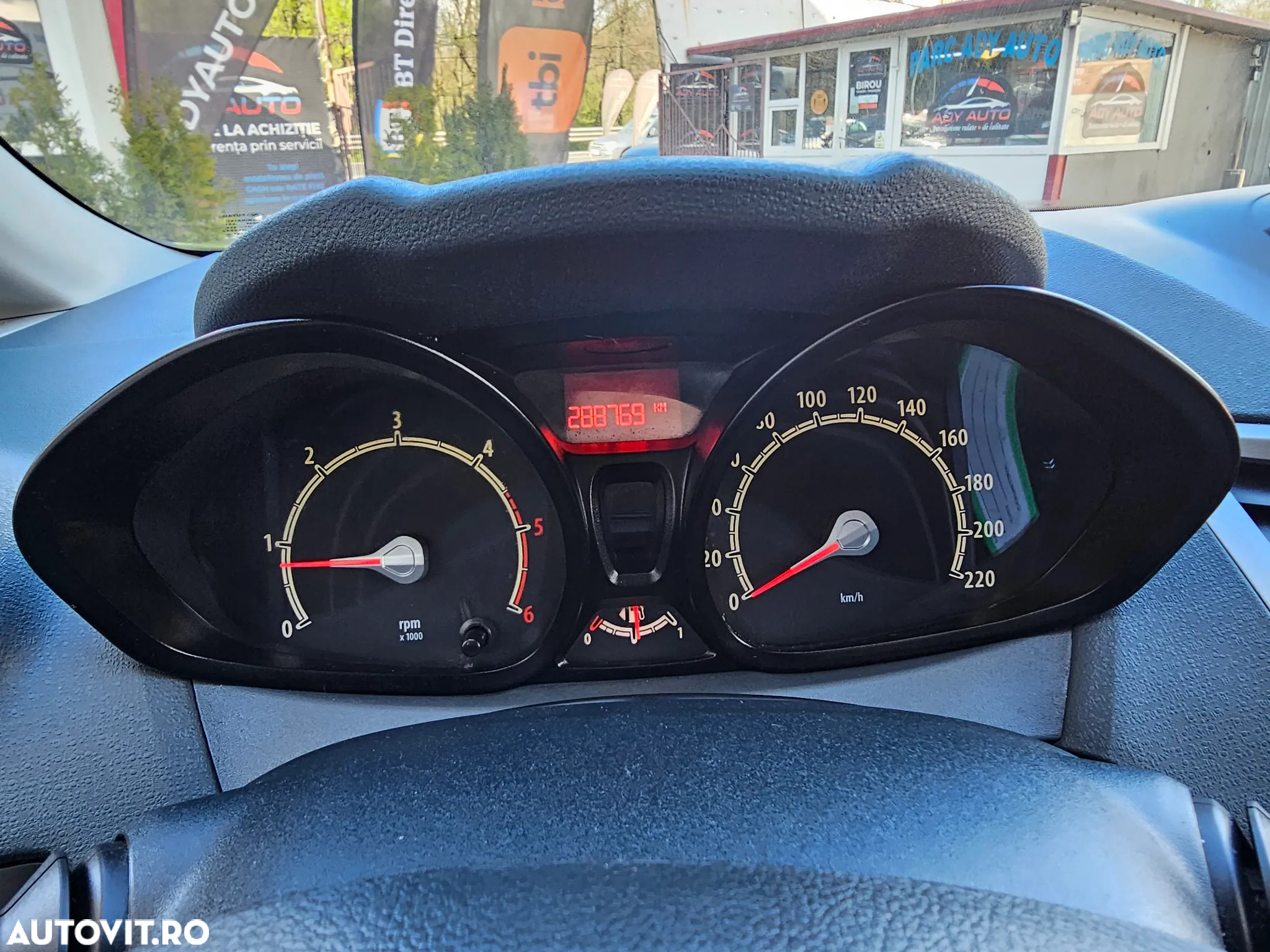 Ford Fiesta 1.4 TDCI Ambiente - 7