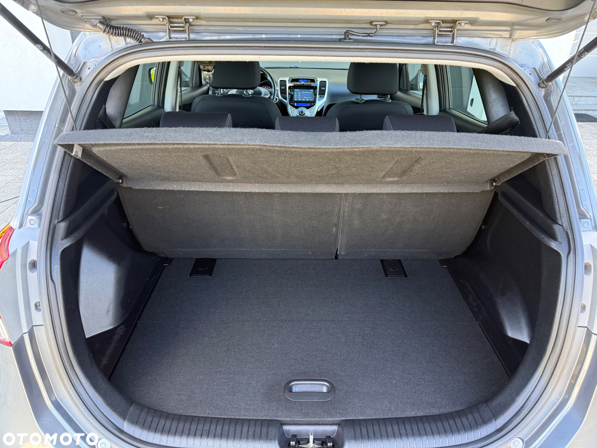Hyundai ix20 1.6 CRDi blue YES Plus - 20