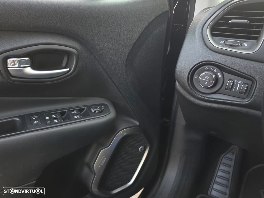 Jeep Renegade 1.6 MJD Limited DCT - 11