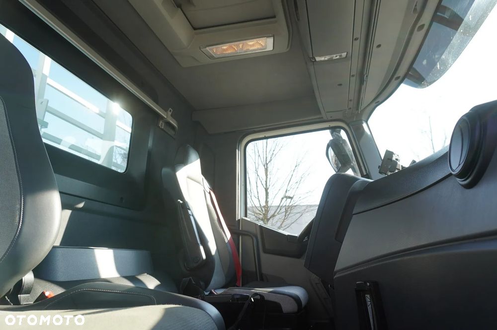 Renault C380 / 6x4 / HDS Palfinger PK 18002-EH 6000 kg - 18