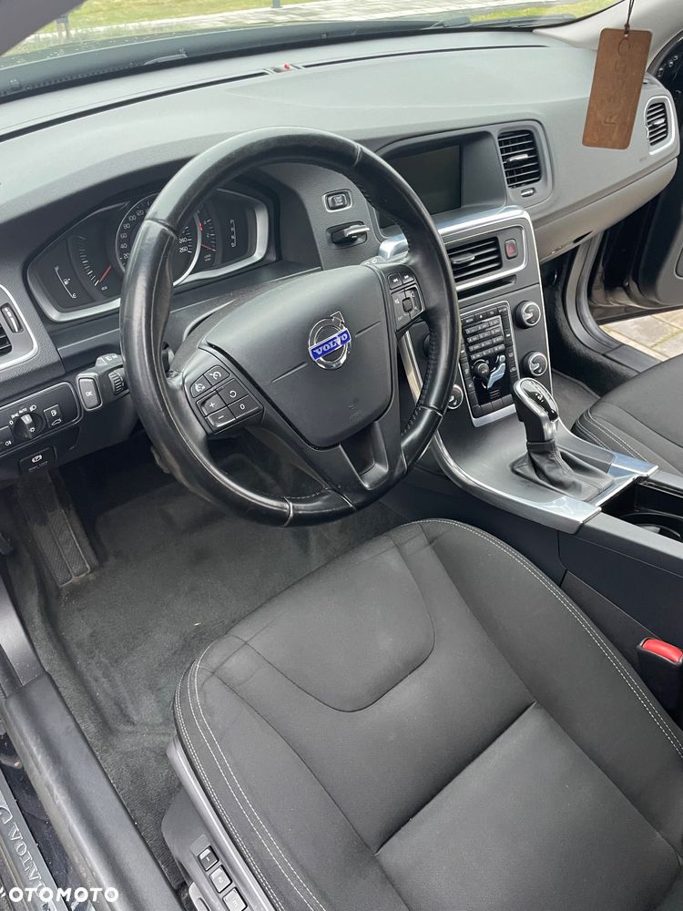 Volvo V60 D4 AWD Geartronic - 10