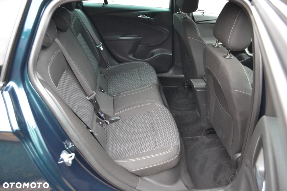 Opel Astra 1.4 T Enjoy - 28