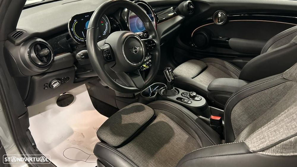MINI 3 Portas Cooper SE Essential - 5