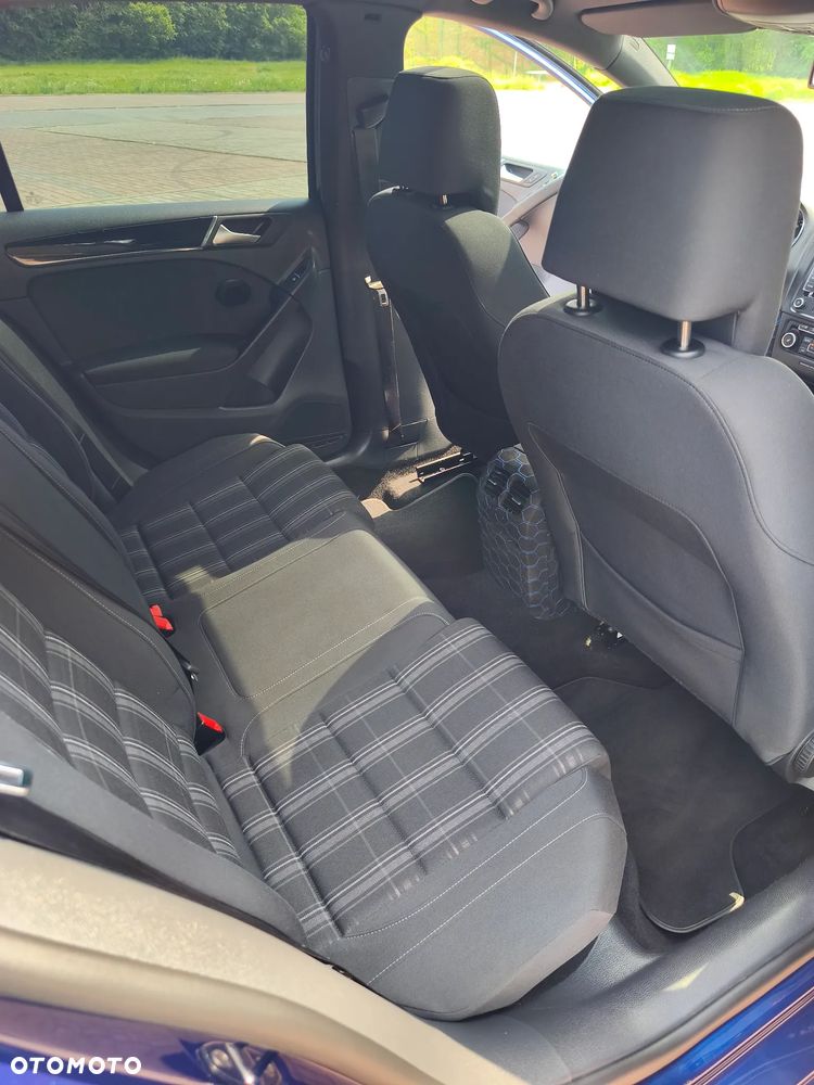 Volkswagen Golf 2.0 TDI DPF GTD - 11