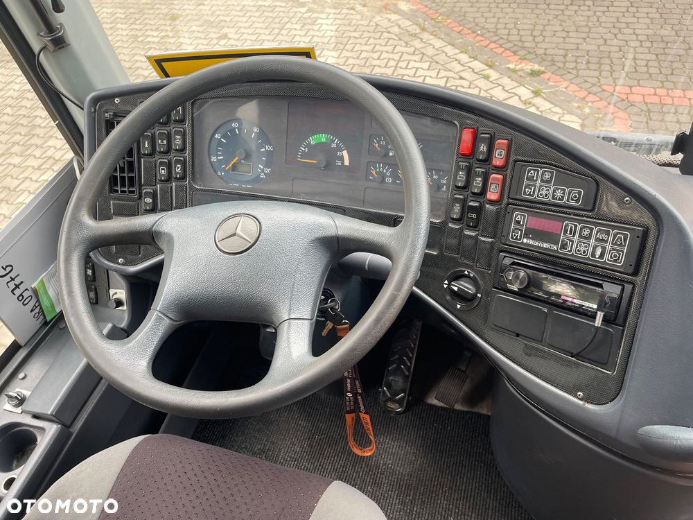 Mercedes-Benz Tourismo O 403/51 miejsc - 12