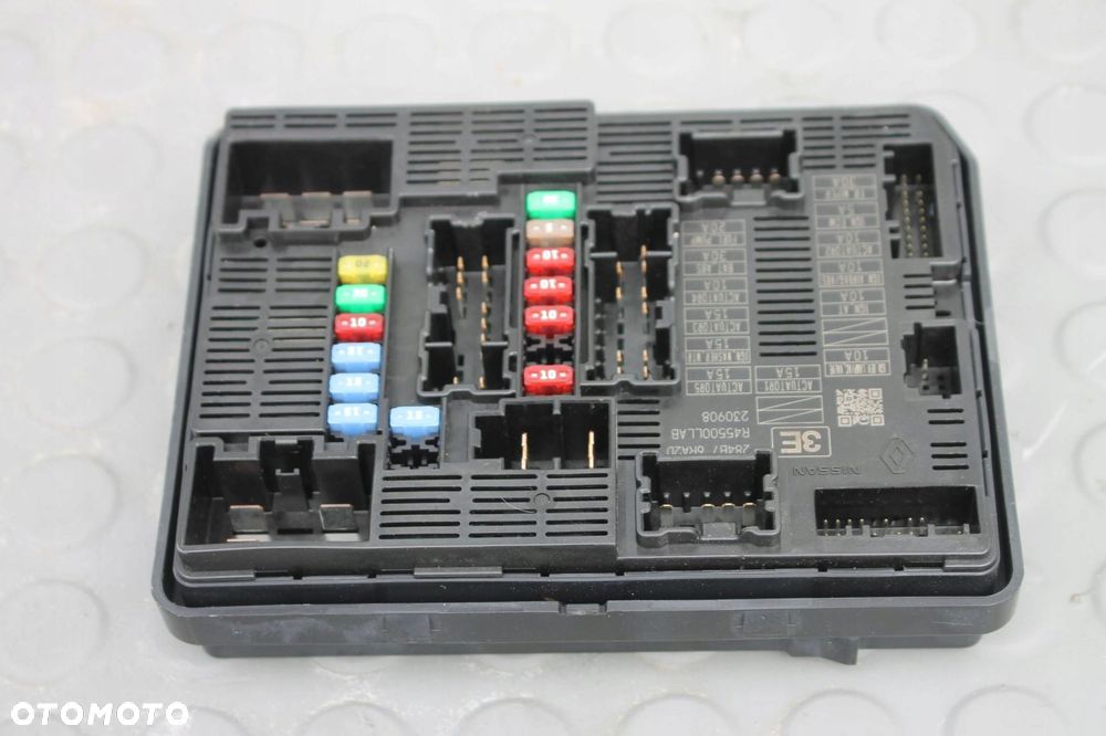 skrzynka bezpieczników moduł nissan qashqai iii j12 1.3 automat 21- - 1