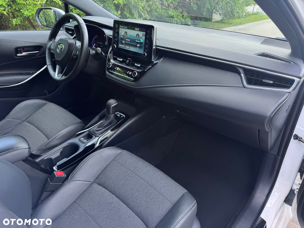 Toyota Corolla 1.8 Hybrid Executive - 25