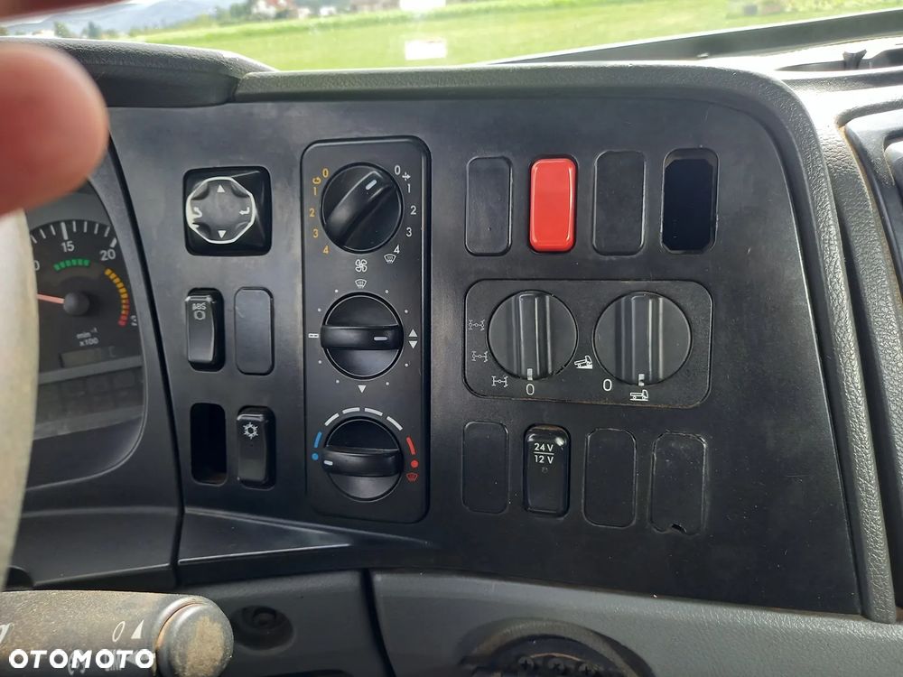 Mercedes-Benz AXOR 1829 4X4 4 WD ALLOARD - 9