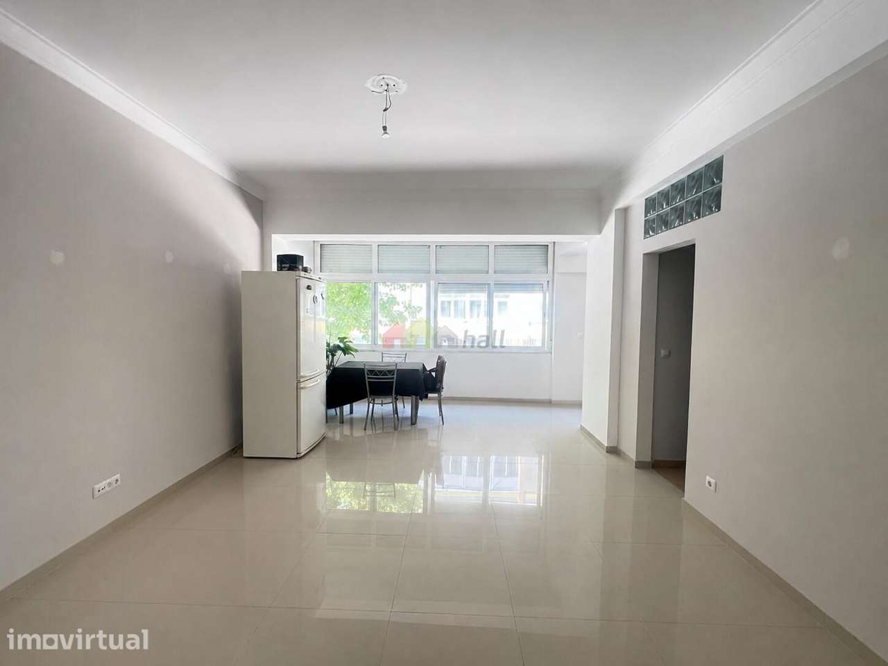 Apartamento T3 com 2 Wc´s e arrecadação - Grande imagem: 2/15