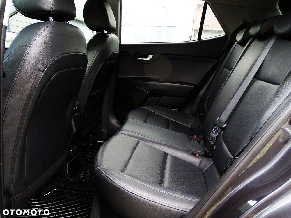 Kia Stonic 1.0 T-GDI 120 Platinum Edition - 36
