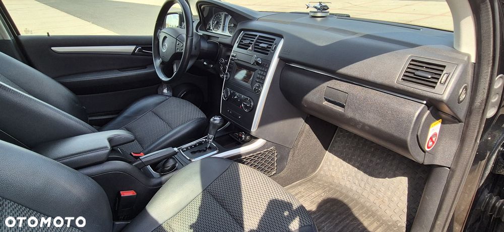 Mercedes-Benz Klasa B 180 CDI Autotronic Special Edition - 15