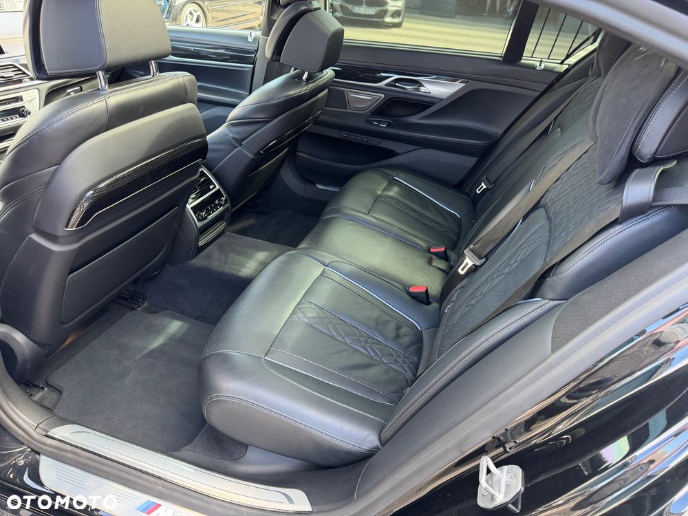 BMW Seria 7 750Ld xDrive sport - 11