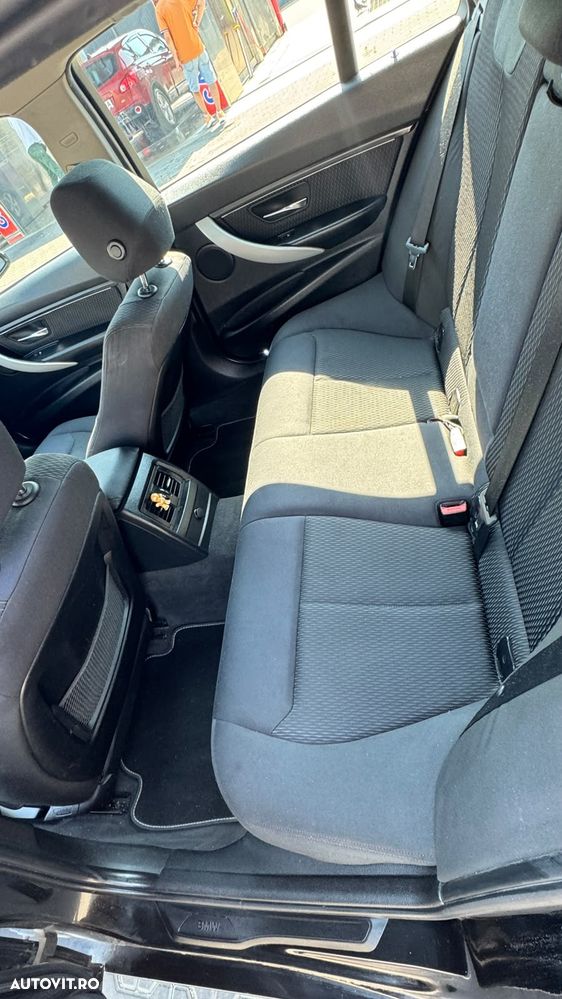BMW Seria 3 320d - 20