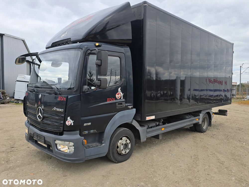 Mercedes-Benz ATEGO 816 Kontener Meblowóz Resor 3 fotele ,Opony dobry stan. - 1