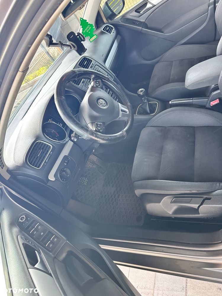 Volkswagen Golf 2.0 TDI Highline - 31