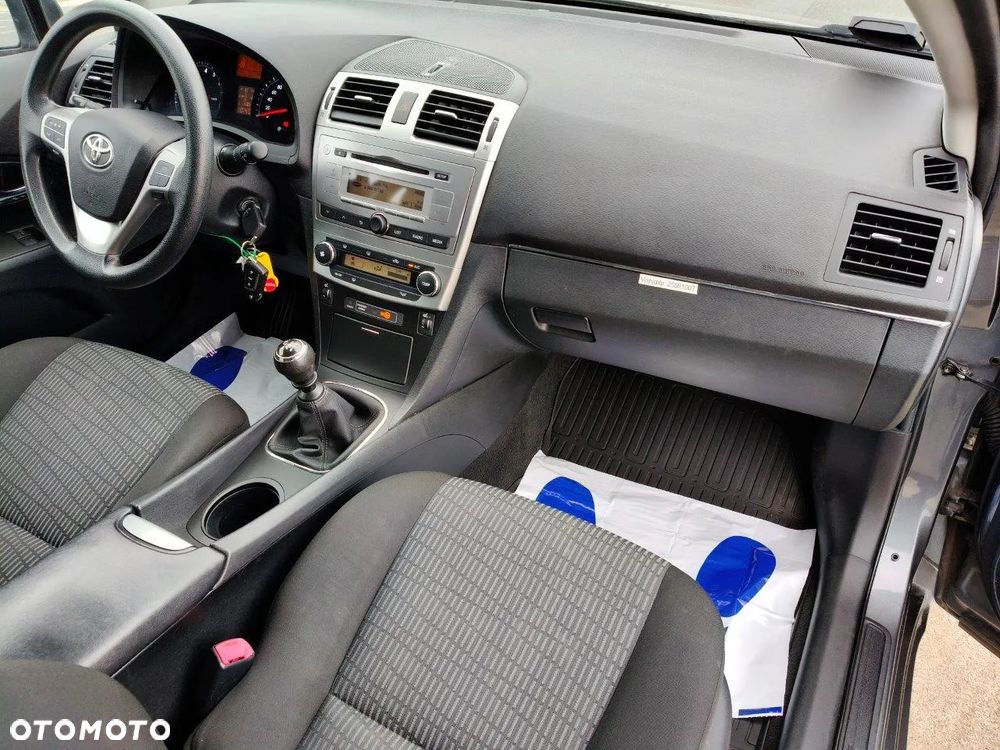 Toyota Avensis 1.6 Business Edition - 22