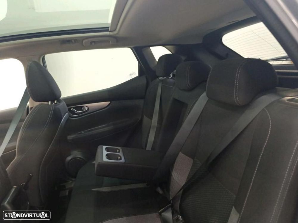 Nissan Qashqai 1.5 dCi N-Connecta J18 - 6