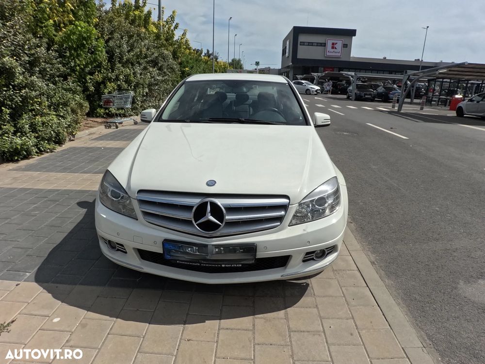 Mercedes-Benz C - 8