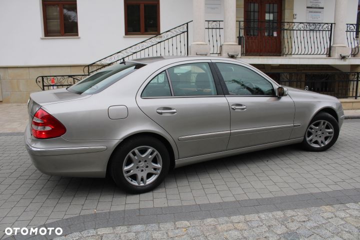 Mercedes-Benz Klasa E - 34