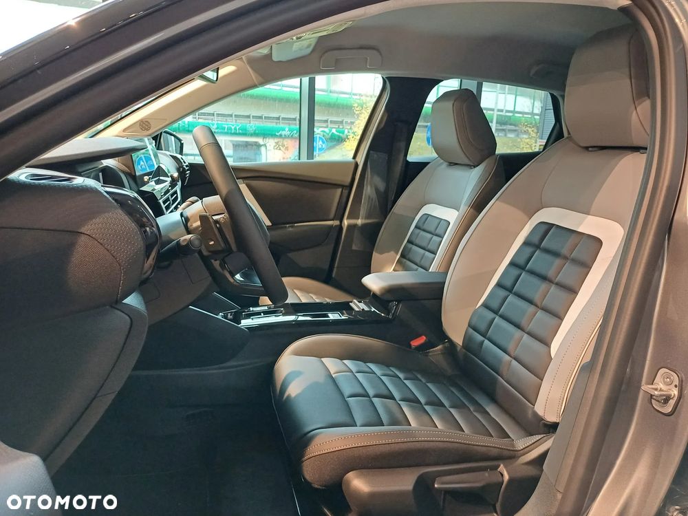 Citroën C4 1.2 mHEV Max eDCT6 - 8