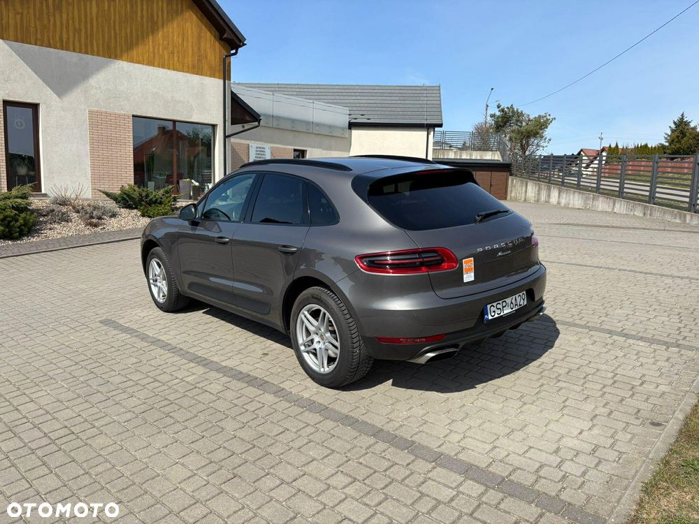 Porsche Macan - 2