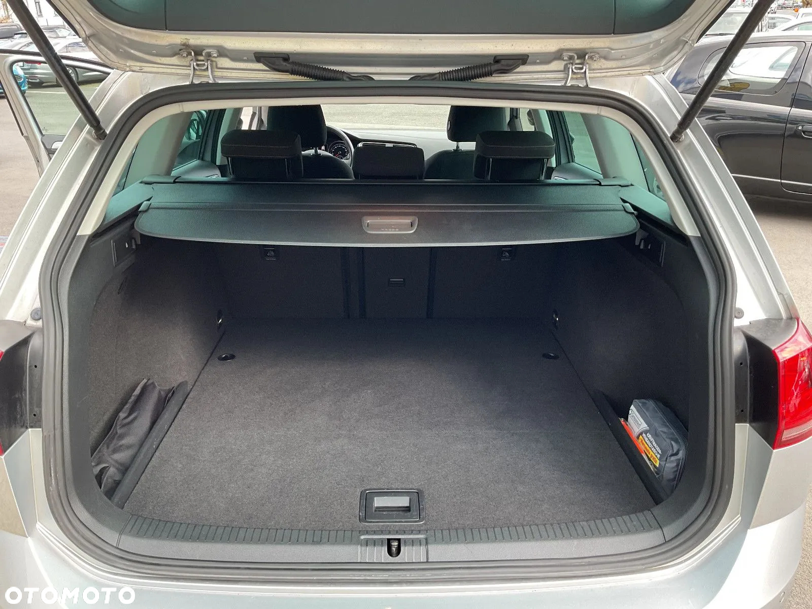Volkswagen Golf 1.6 TDI BlueMotion Technology Allstar - 14