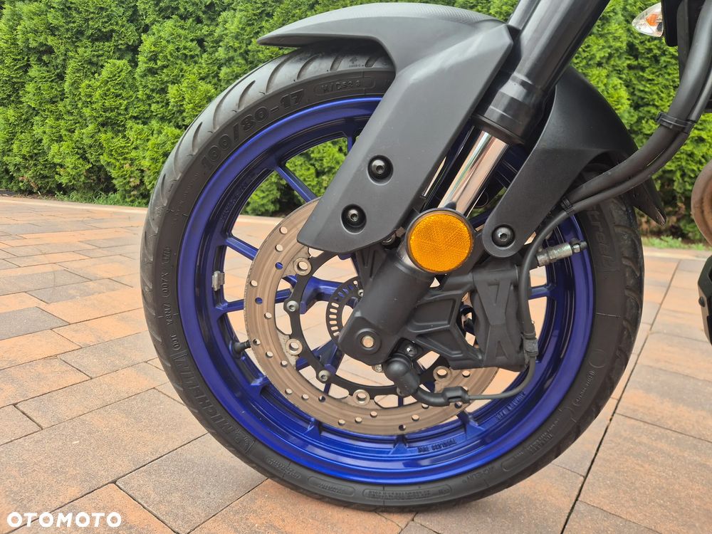 Yamaha MT - 12