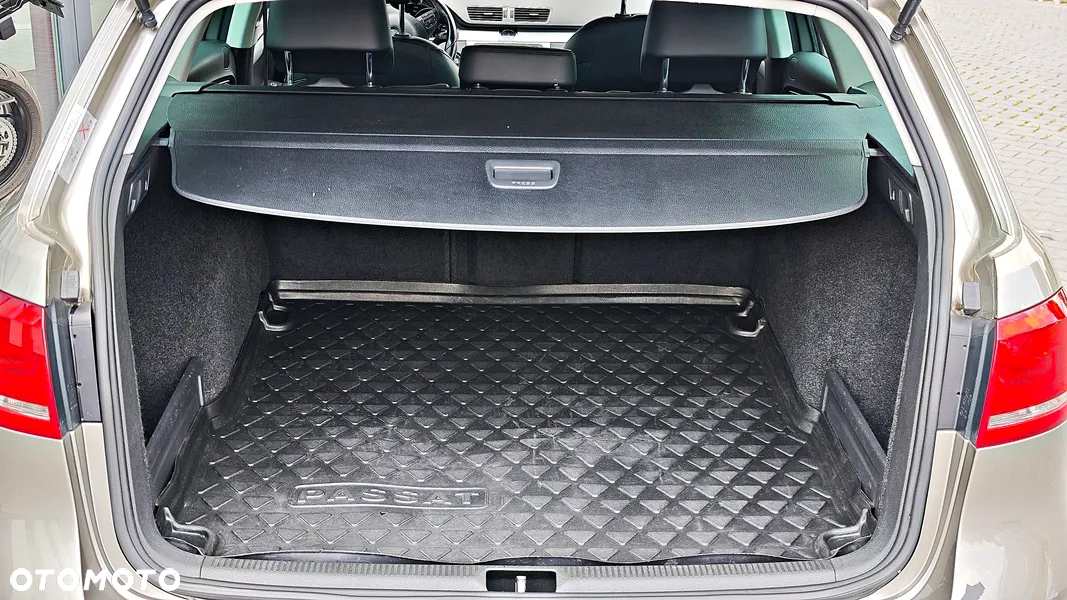 Volkswagen Passat 1.4 TSI BMT Comfortline DSG - 34