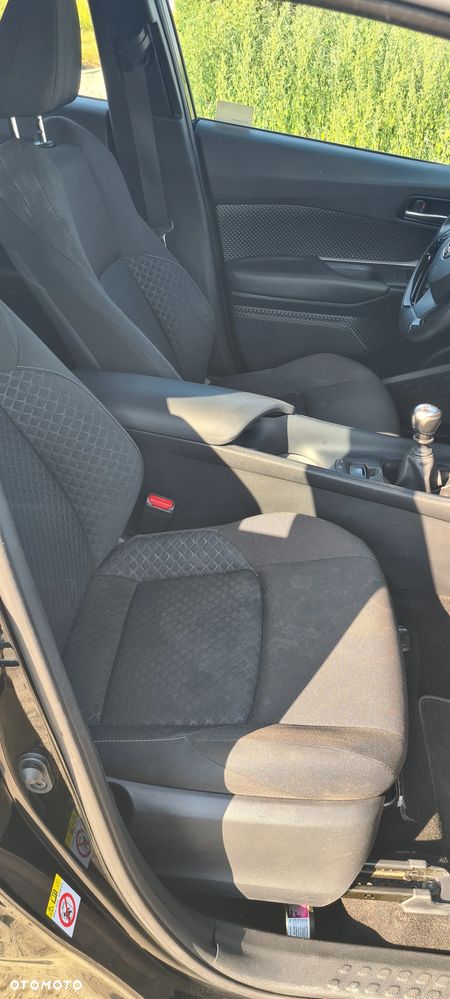 Toyota C-HR 1.2 T Comfort - 4