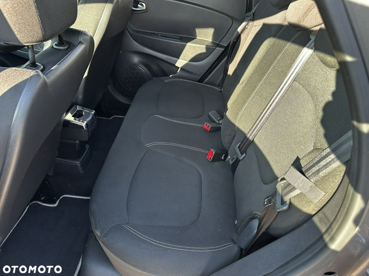Renault Captur - 27
