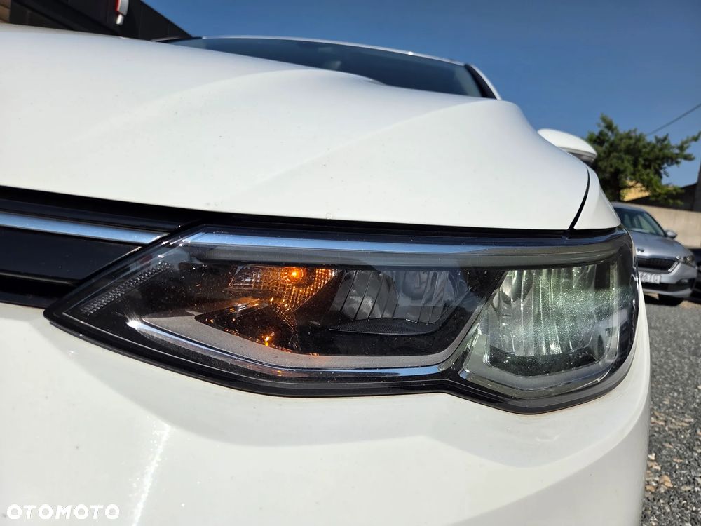 Volkswagen Golf 1.0 TSI Life - 32