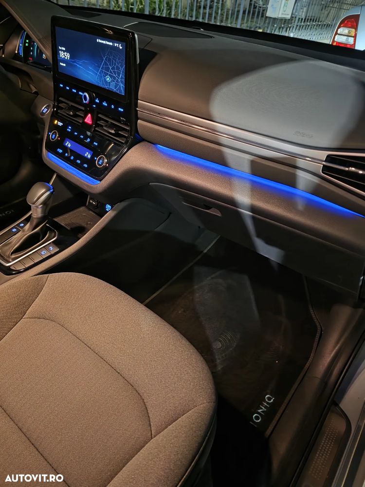 Hyundai IONIQ - 20
