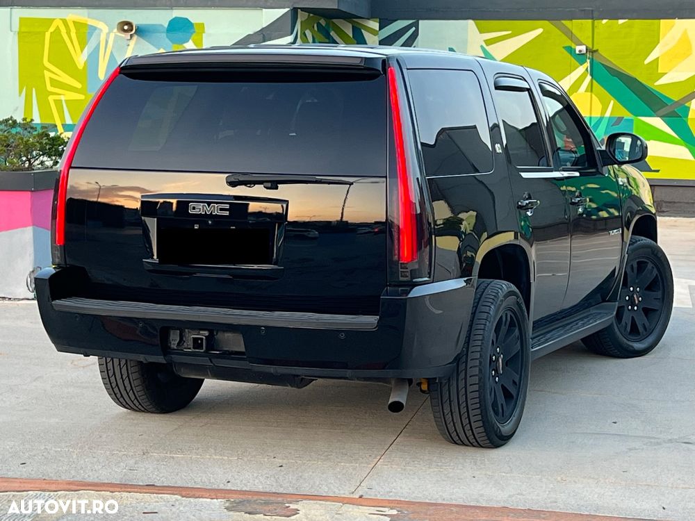 GMC Yukon - 4