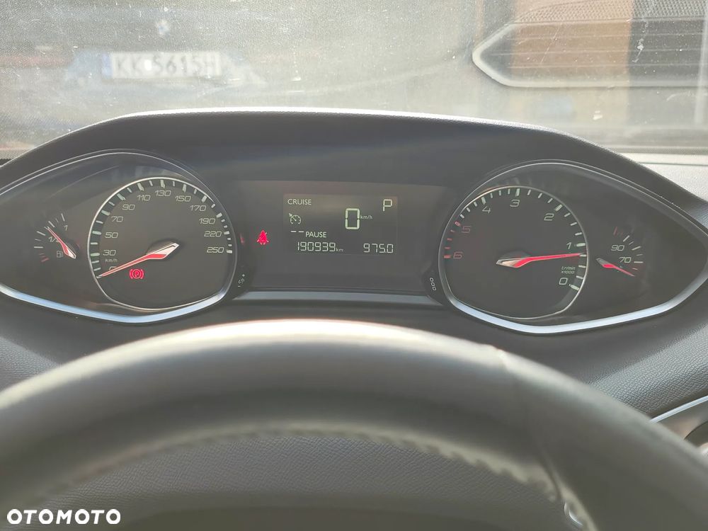 Peugeot 308 BlueHDi 150 Automatik Stop & Start Allure - 16