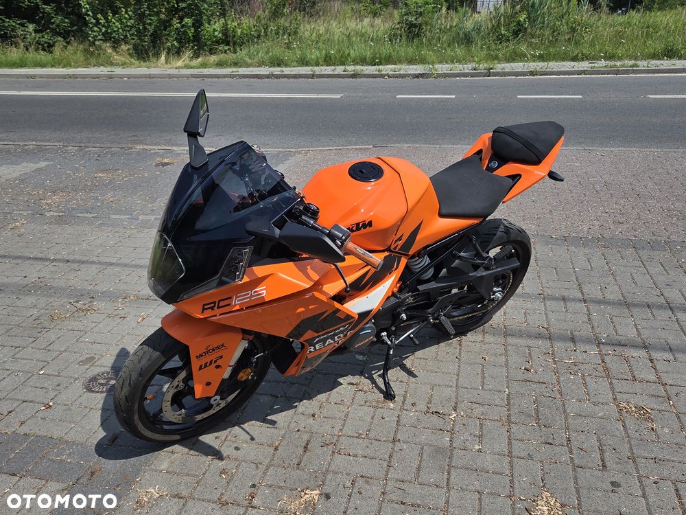 KTM RC 125 - 28