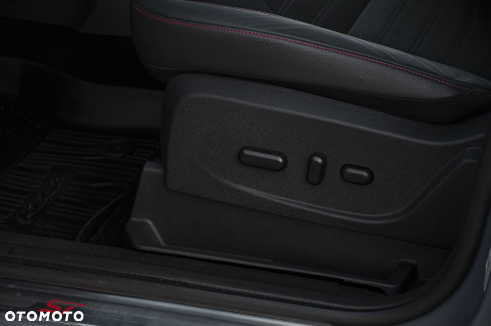 Ford Kuga 2.0 TDCi 4x4 ST-Line - 38