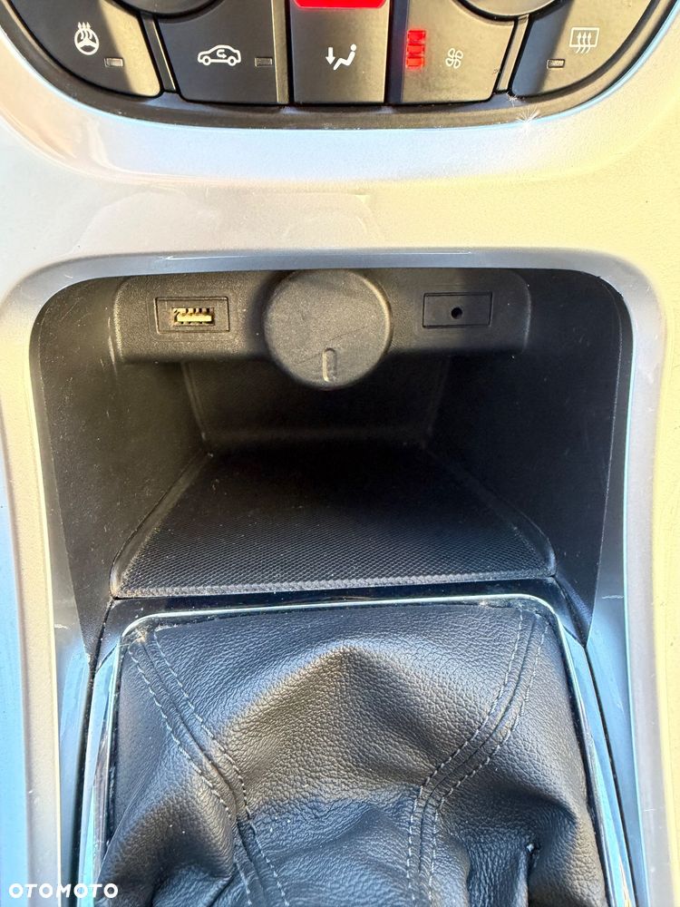 Opel Astra 1.4 Turbo Sport - 23