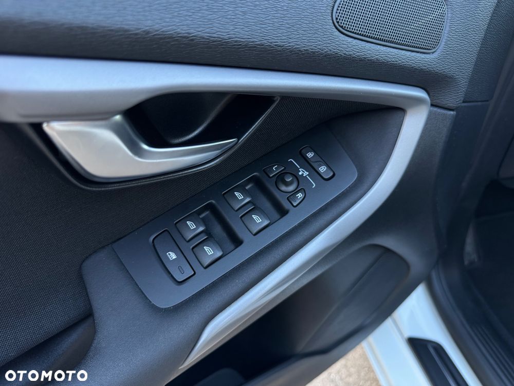 Volvo V40 T2 Geartronic Momentum - 11