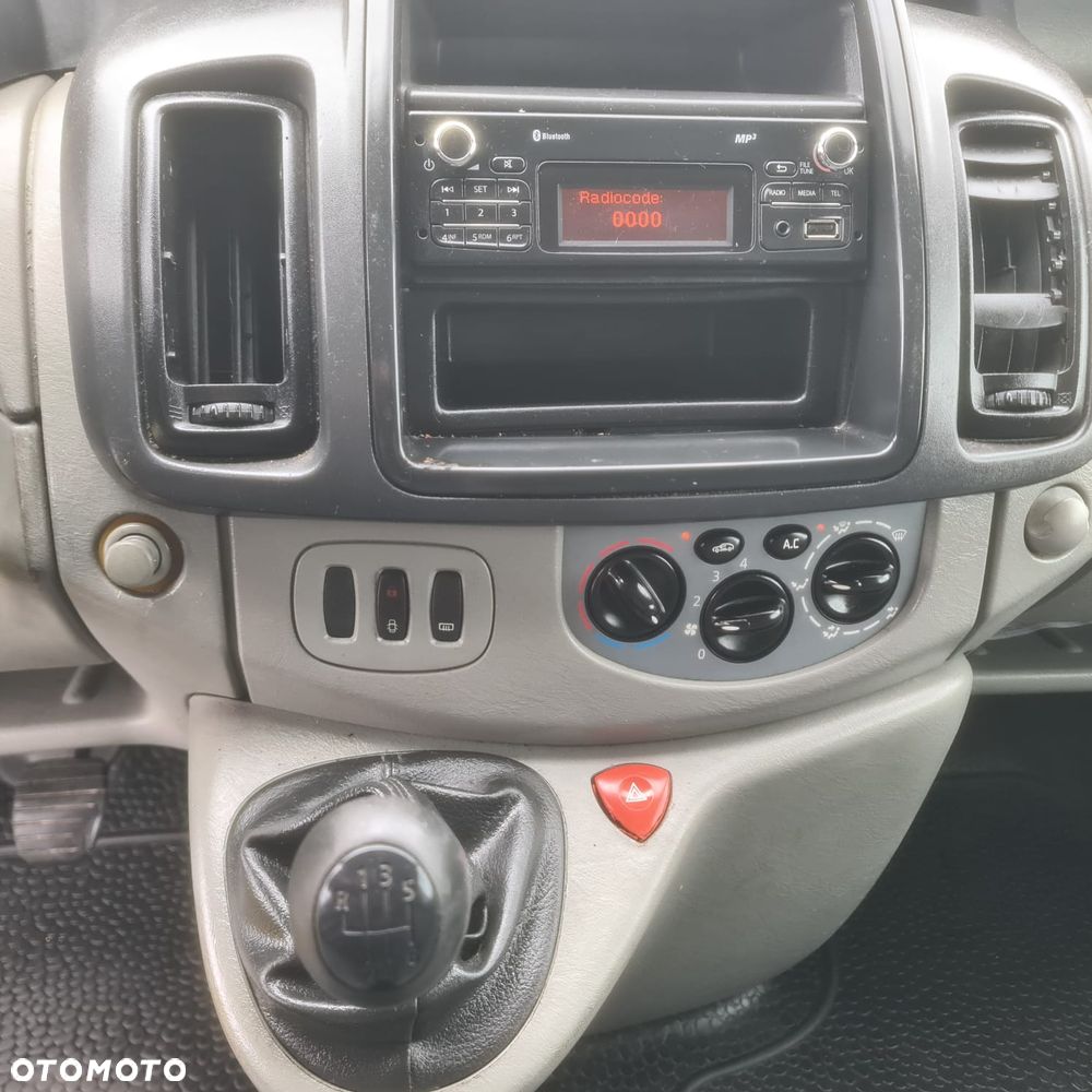 Renault TRAFIC - 18