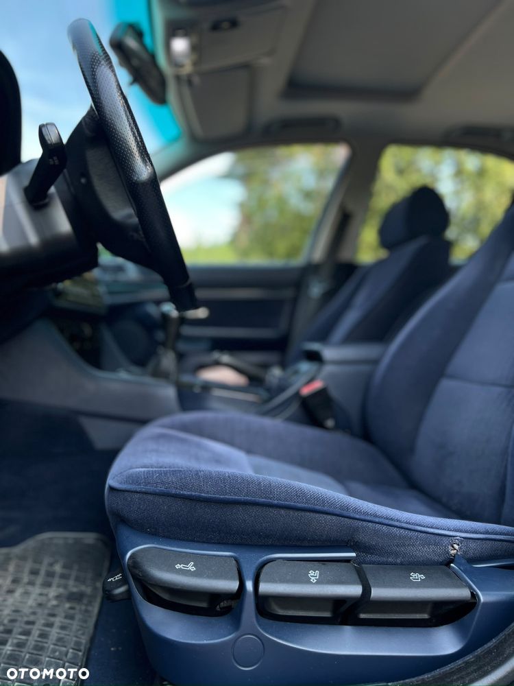 BMW Seria 5 520i - 12