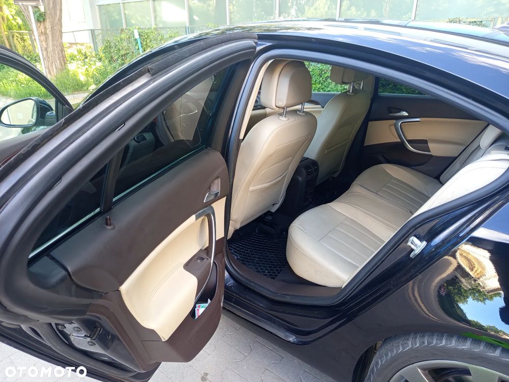Opel Insignia 2.0 T Cosmo - 12