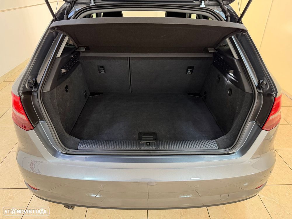 Audi A3 Sportback 1.6 TDI Sport - 10