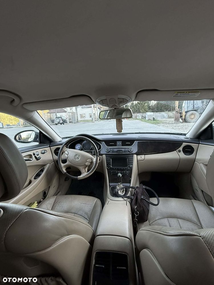 Mercedes-Benz CLS - 13