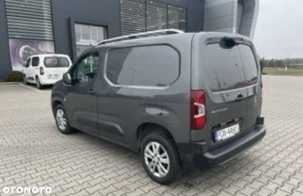 Peugeot Partner L2 S&S Pro EAT8 (bryg.) - 4