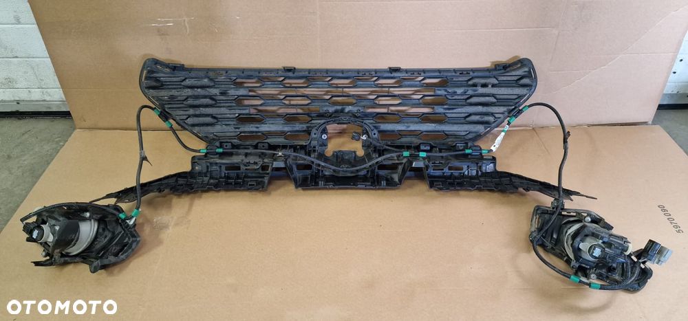 Grill atrapa zderzaka Toyota Rav4 V 18r - 2