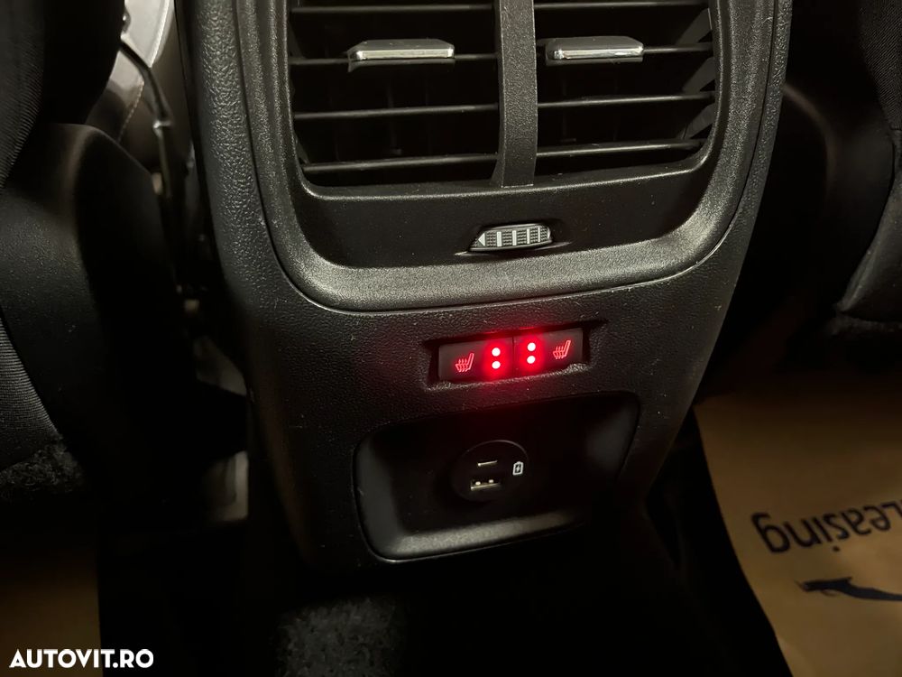 Ford Kuga 2.0 EcoBlue A8 AWD Titanium - 22